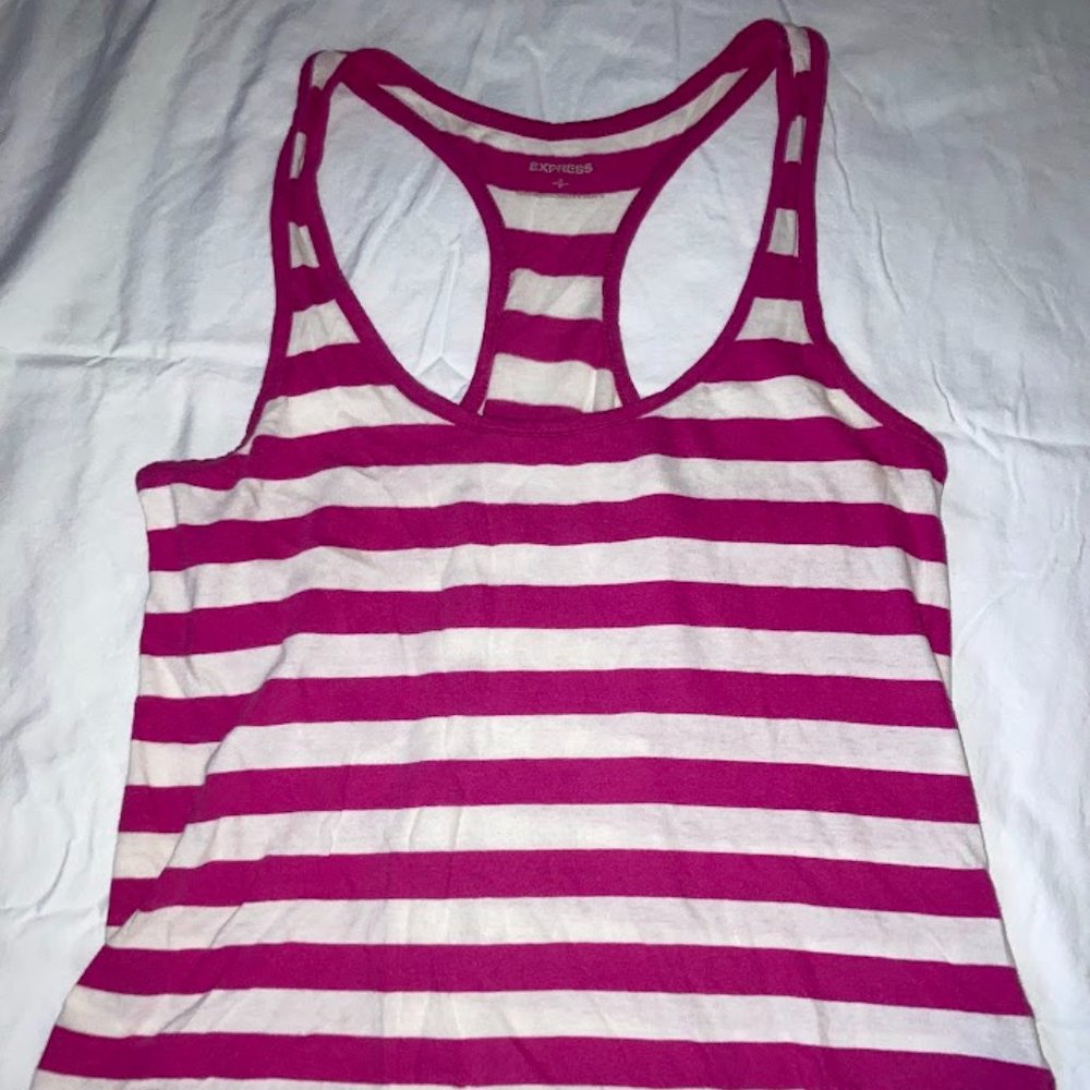 Flowy Tank